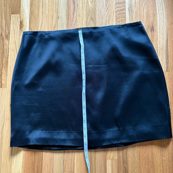 Madewell Satin Mini Black Skirt - Picture 11 of 11